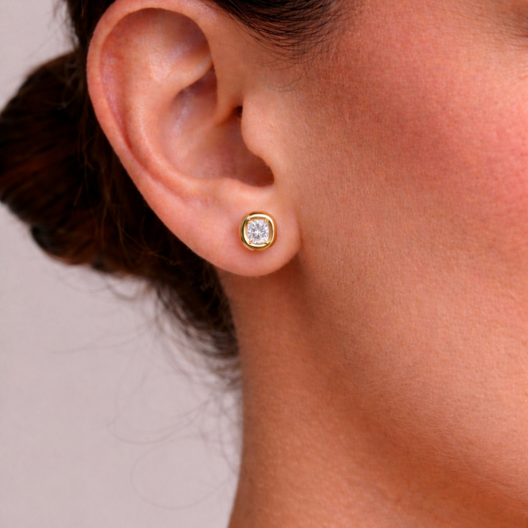 Aurette Cushion Studs