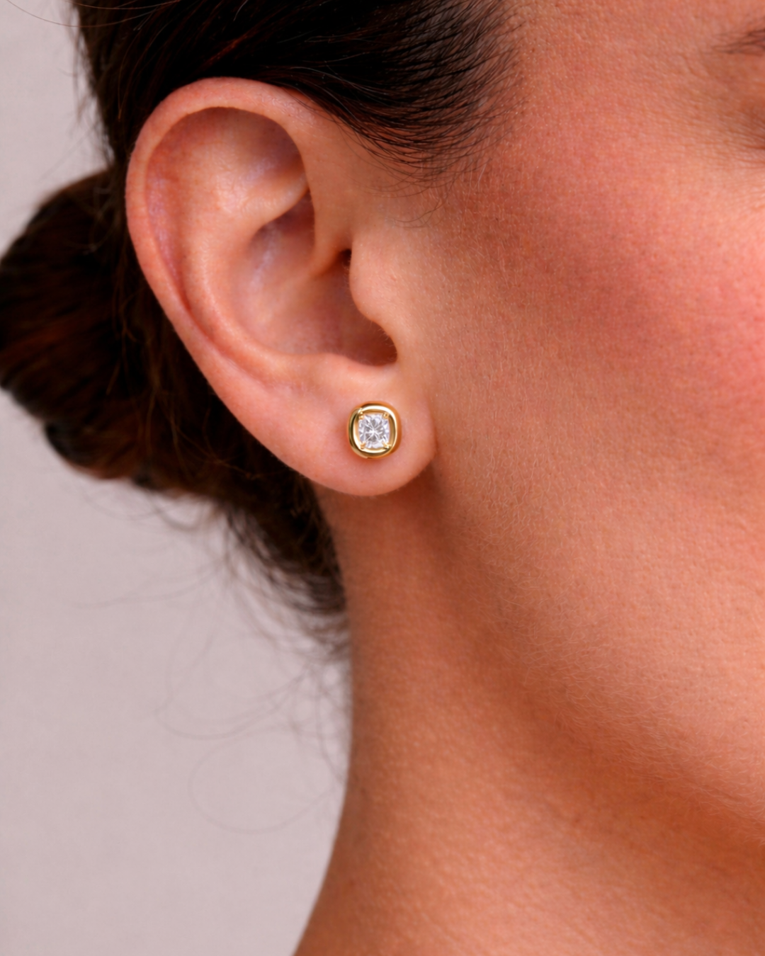 Aurette Cushion Studs