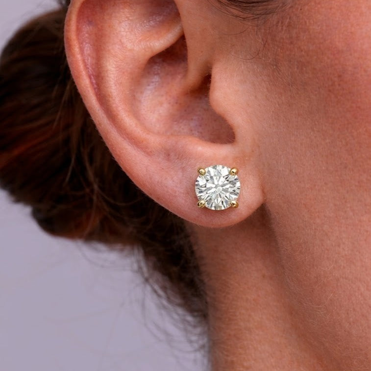 Round Studs
