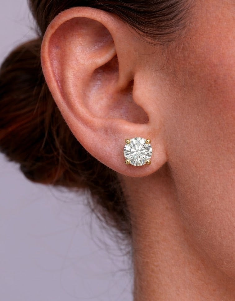 Round Studs